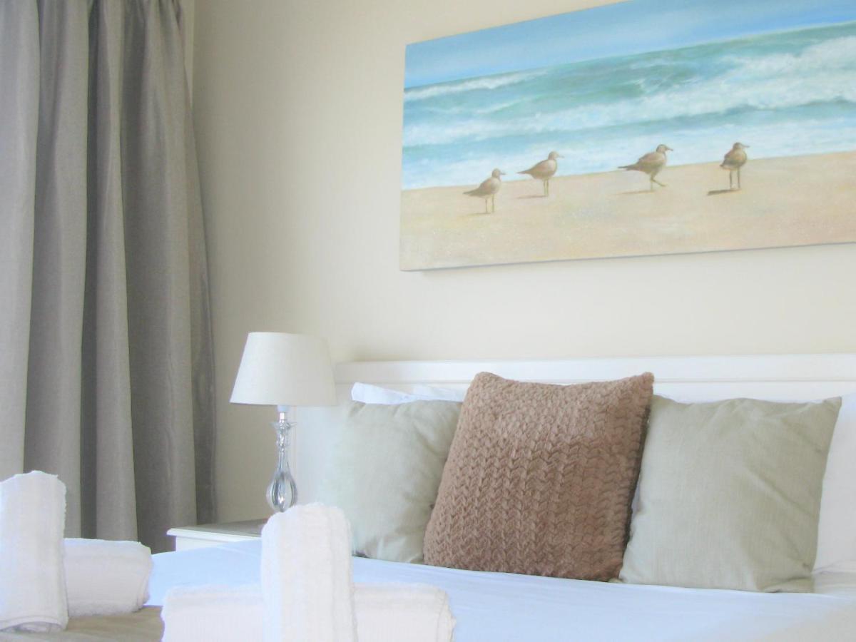 Beachfront House - Hermanus Whale View Villa Kültér fotó
